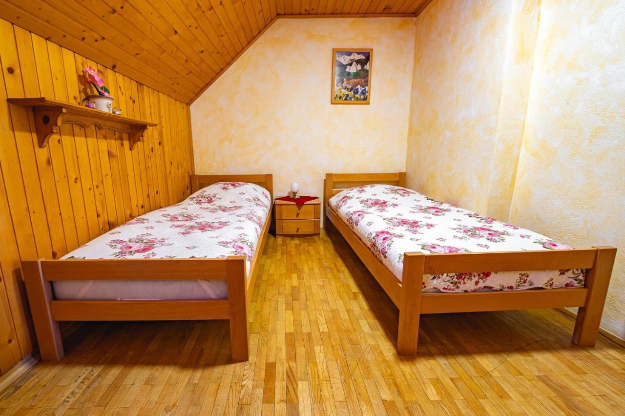 Farm Stay Trlej Begunje na Gorenjskem Room photo